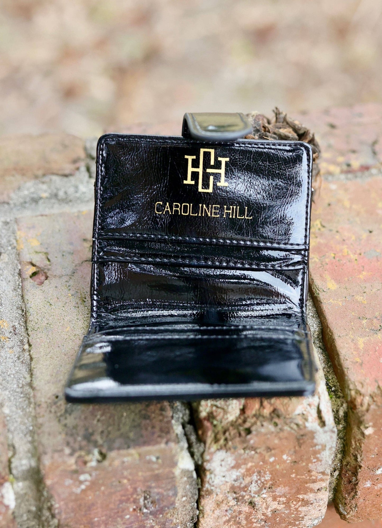Caroline Hill - Tate Card Holder Wallet BLACK PATENT LQ