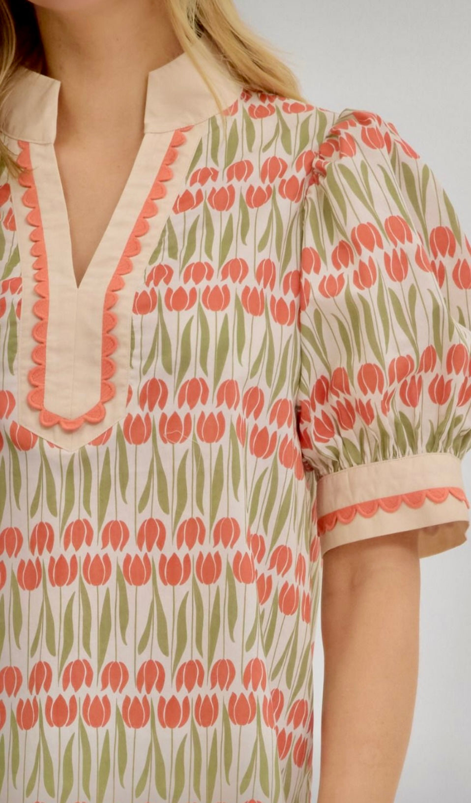 Floral pattern puff sleeve top