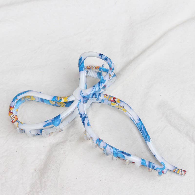 VINTAGE TOILE PATTERN PORCELAIN HAIR CLAW CLIPS