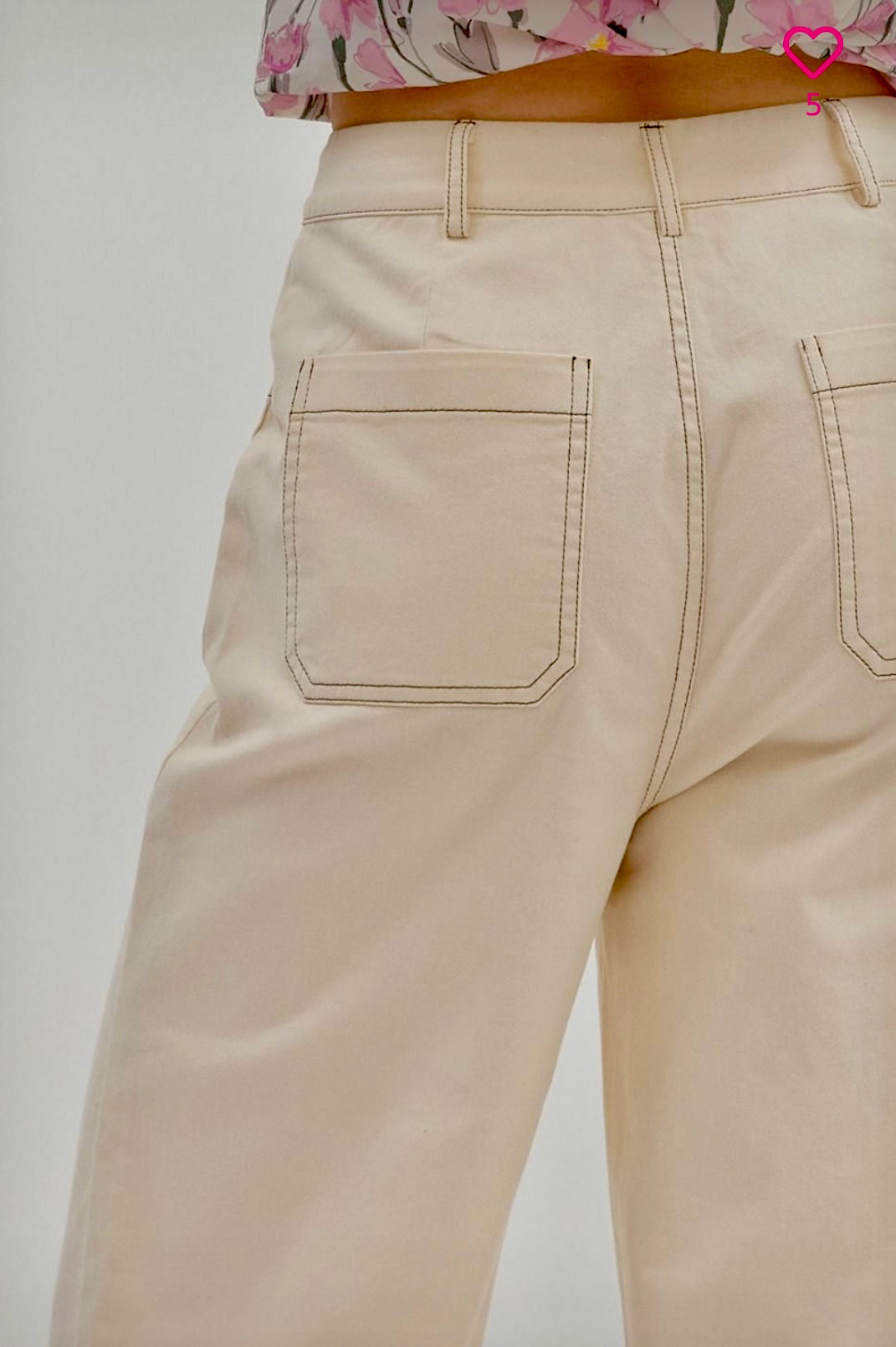Ecru pants with cute patch pockets