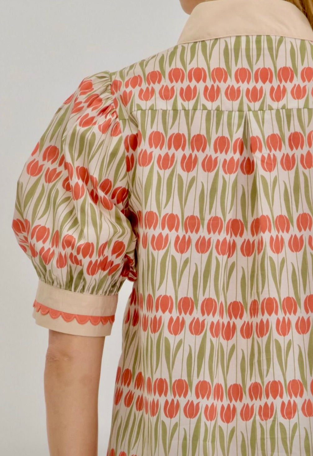 Floral pattern puff sleeve top