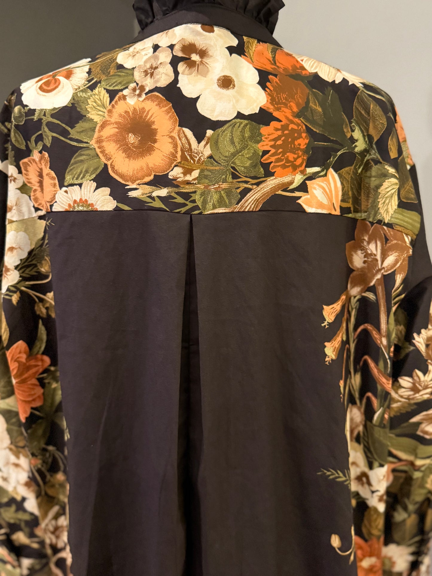 Floral statement shirt (plus sizes)