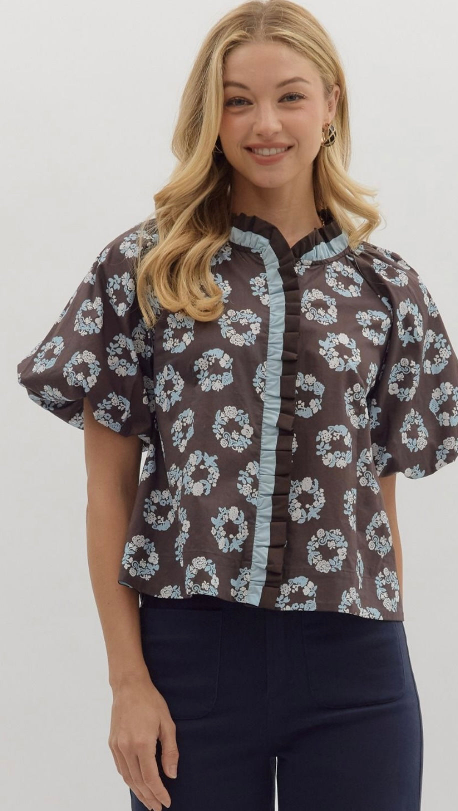 Floral medallion bubble sleeve