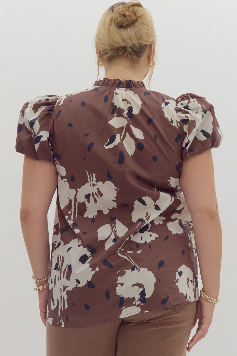 Espresso shirt with puff sleeves