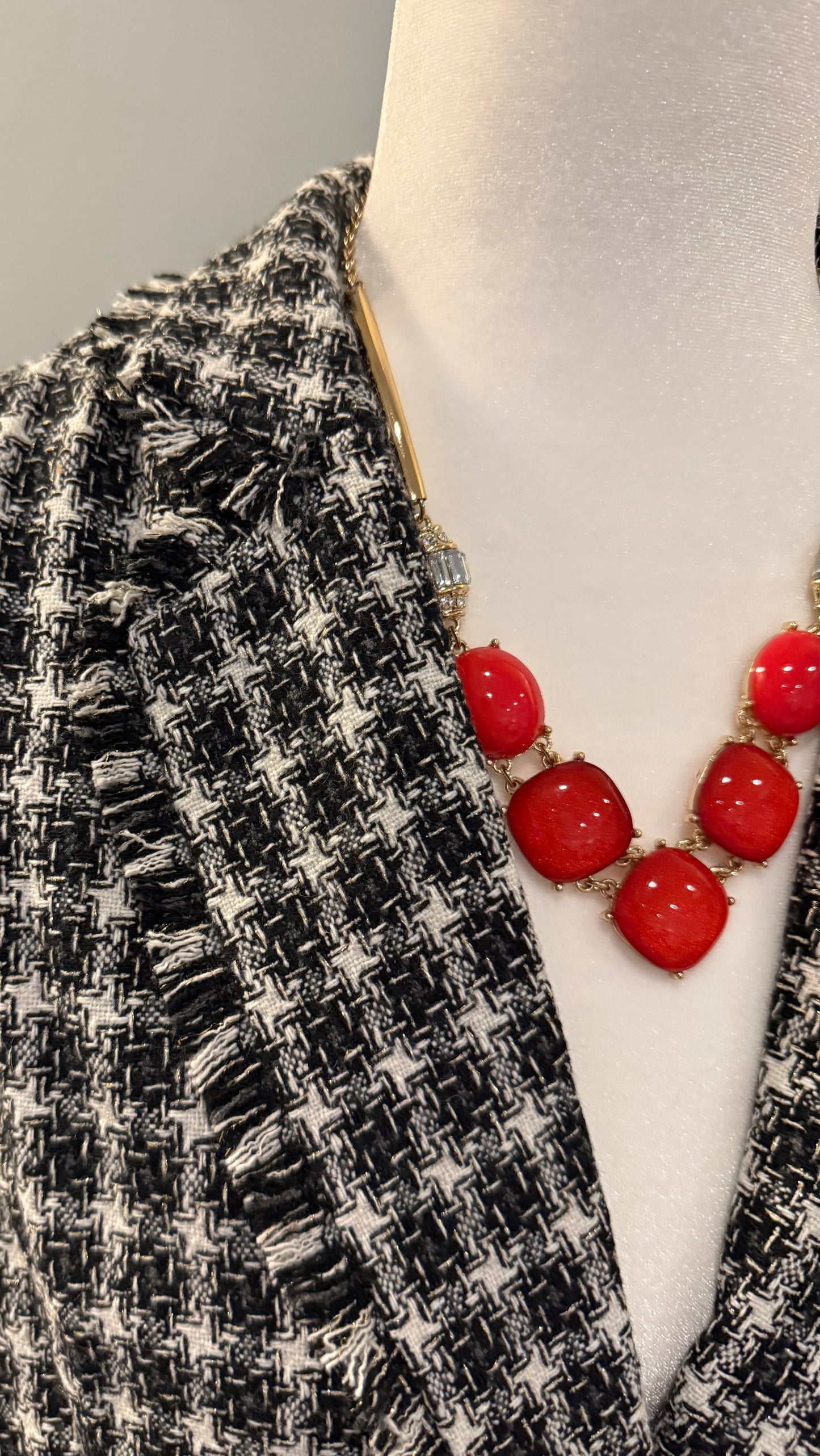 Plaid tweed blazer with pearl buttons