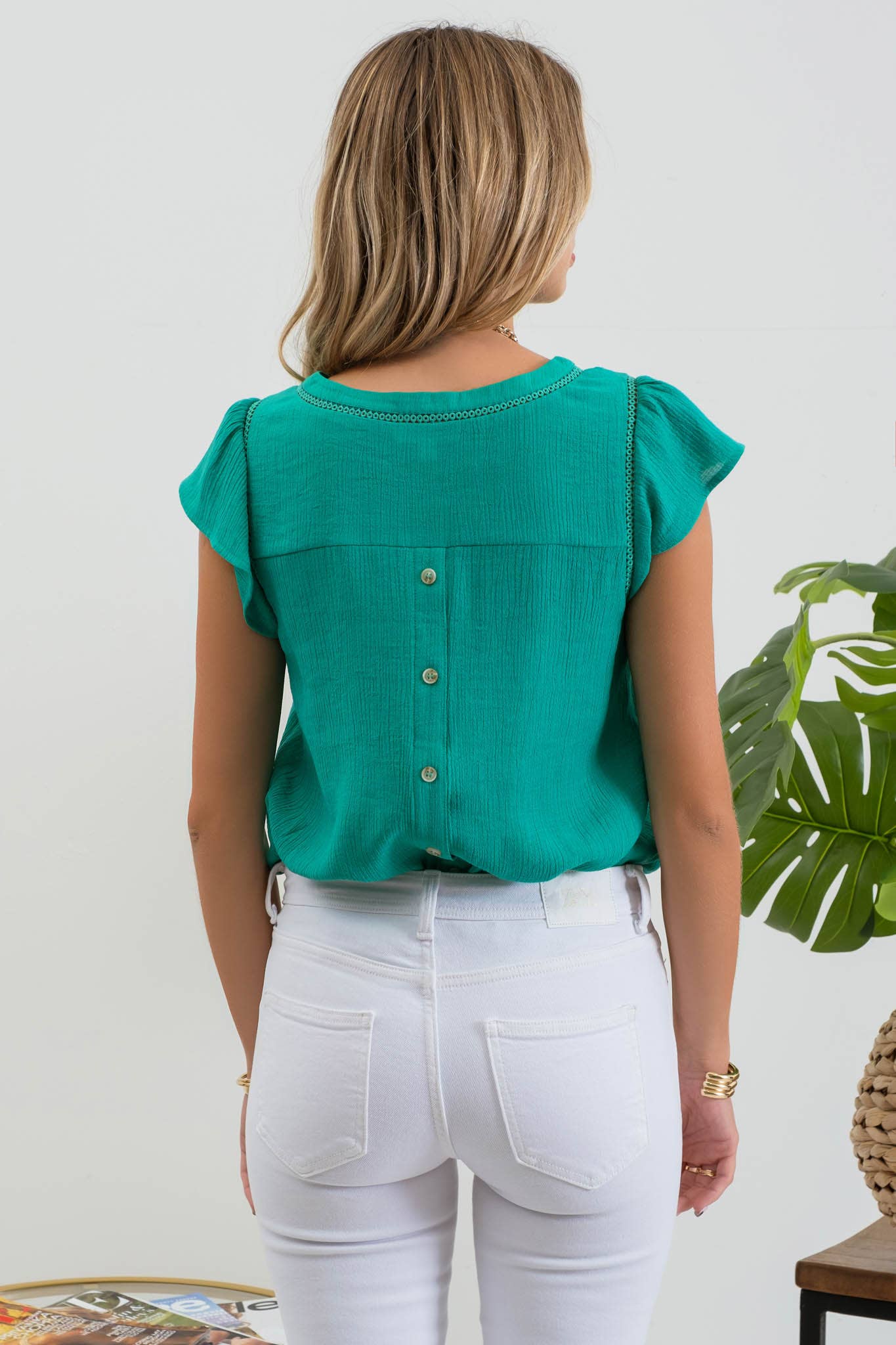 TULIP SLEEVE BACK BUTTON BLOUSE