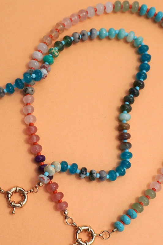 NATURAL STONE CHARM SPRING CLASP BEADED NECKLACE