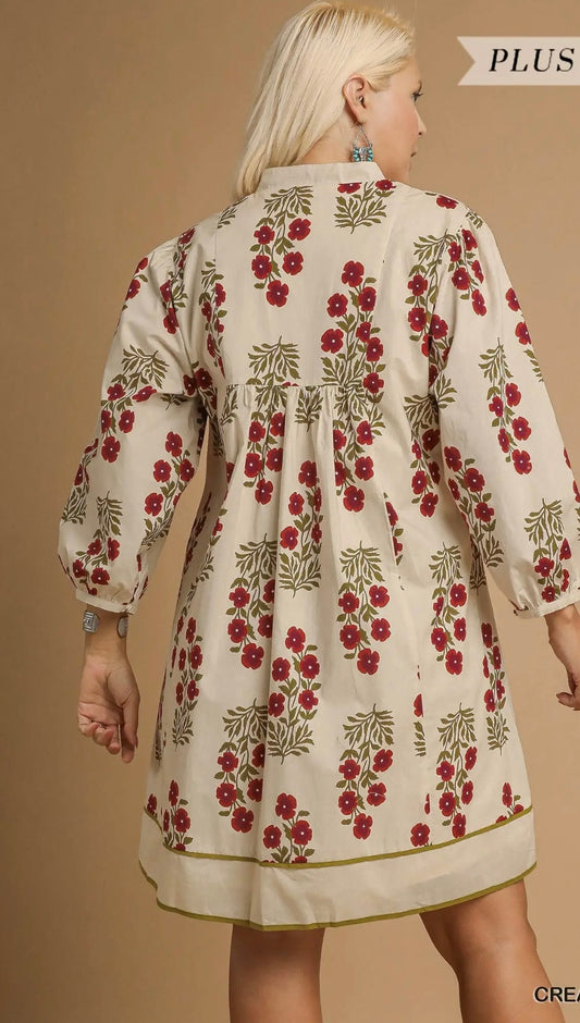 Holly dress in plus sizes