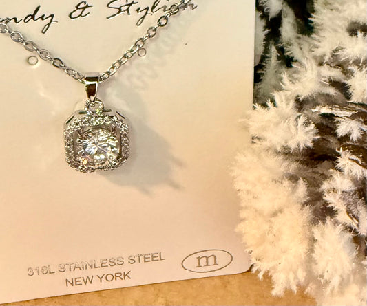 Silver glam necklace