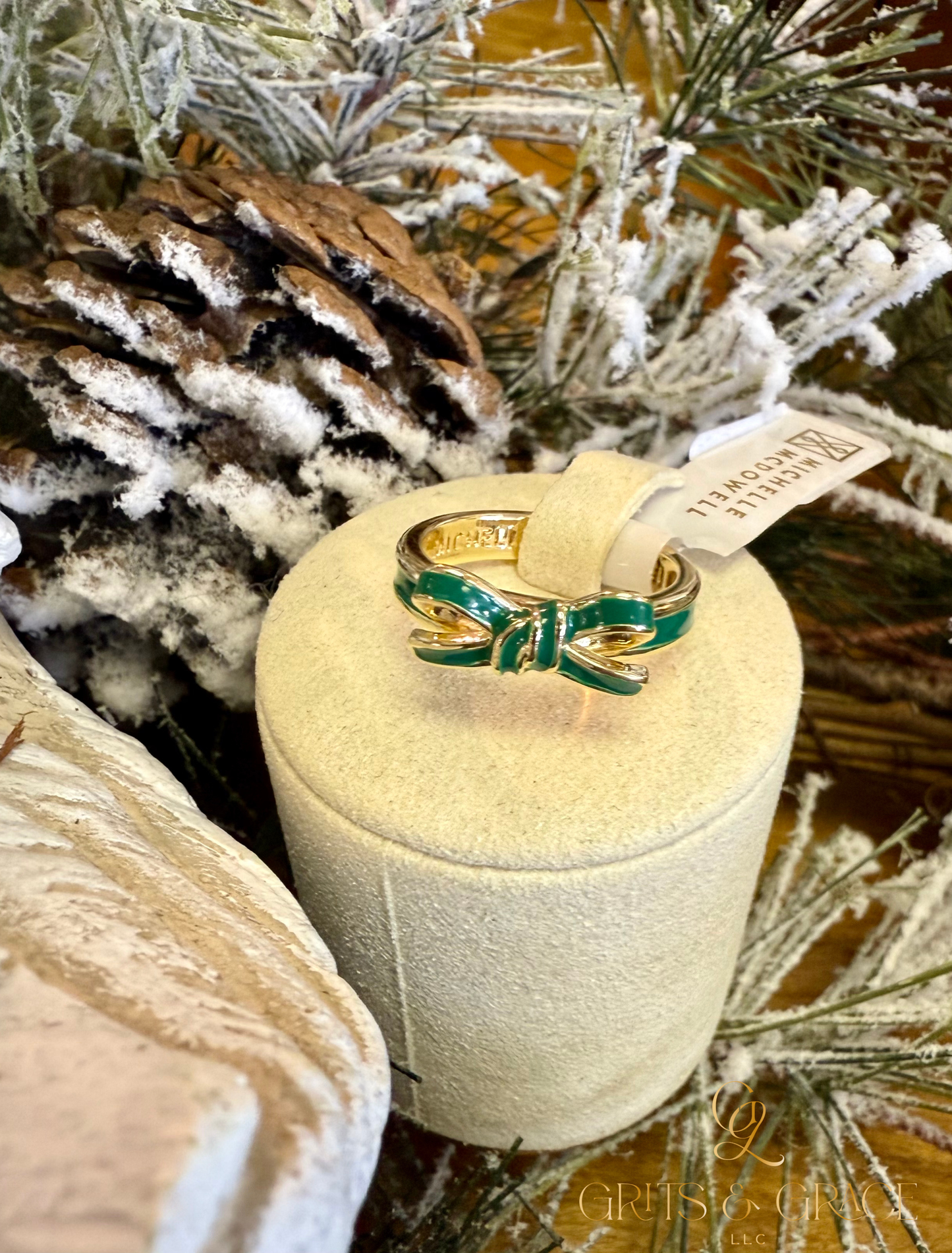 Green bow ring size 7