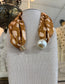 Fawn print magnetic pearl necklace
