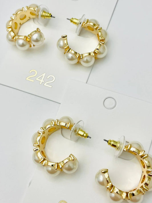 TWO FORTY TWO - CHIC - Pearl Hoop (gold)